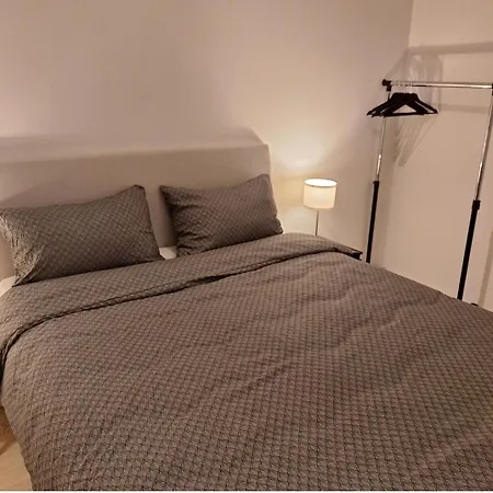 Koselig Naert Sentrum